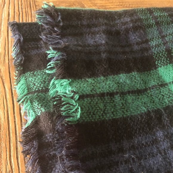 Blanket Scarf - Picture 3 of 5